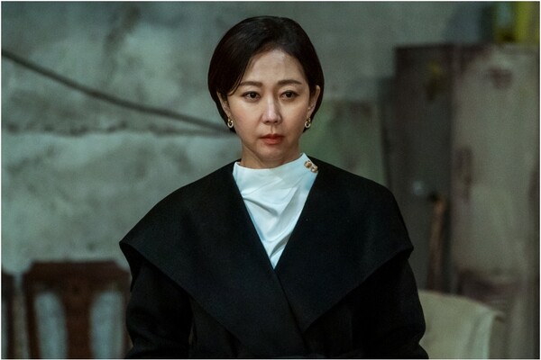 [정보/소식] 염정아 VS 염정아, 월화 밤 대결...시청자는 몰입할 수 있을까 | 인스티즈