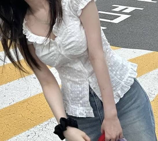 [잡담] 요즘 이런 블라우스 유행이야?? | 인스티즈