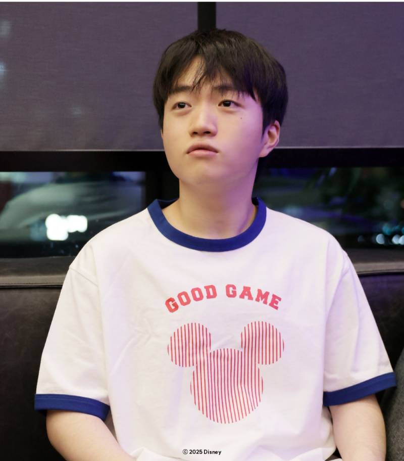 [잡담] 이렇게 초딩같이 생긴 애가 역천괴...? | 인스티즈