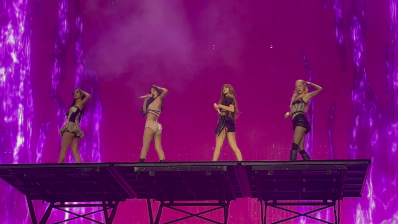 오프닝부터 반응터진 실시간 블랙핑크 콘서트 | 인스티즈
