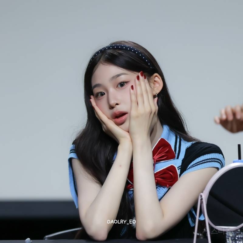 데뷔 후 첫 팬싸였던 오늘자 베이비돈크라이 프리뷰 | 인스티즈