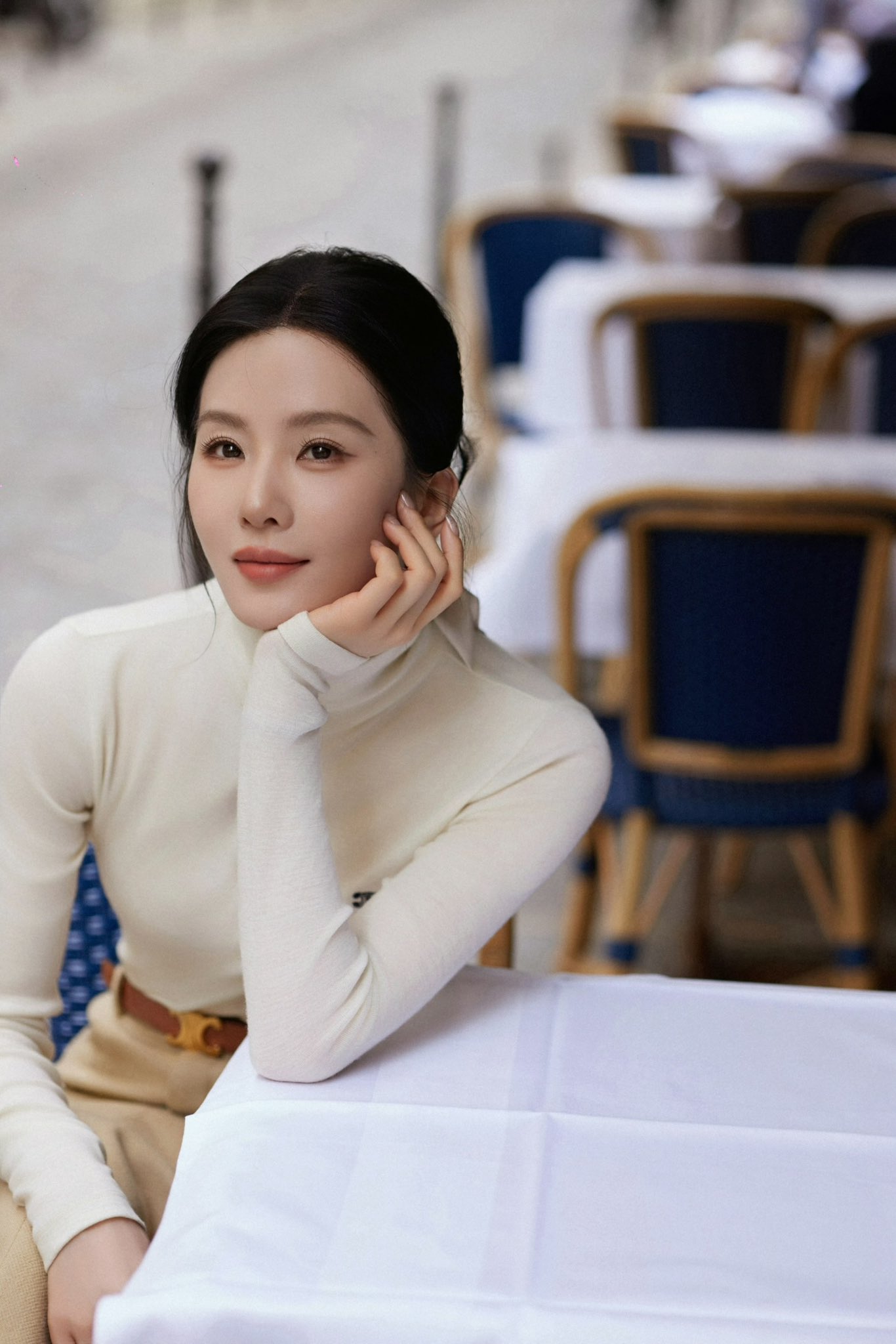 [잡담] 셀린느 앰버서더 이 중국 여배도 예쁘다 | 인스티즈