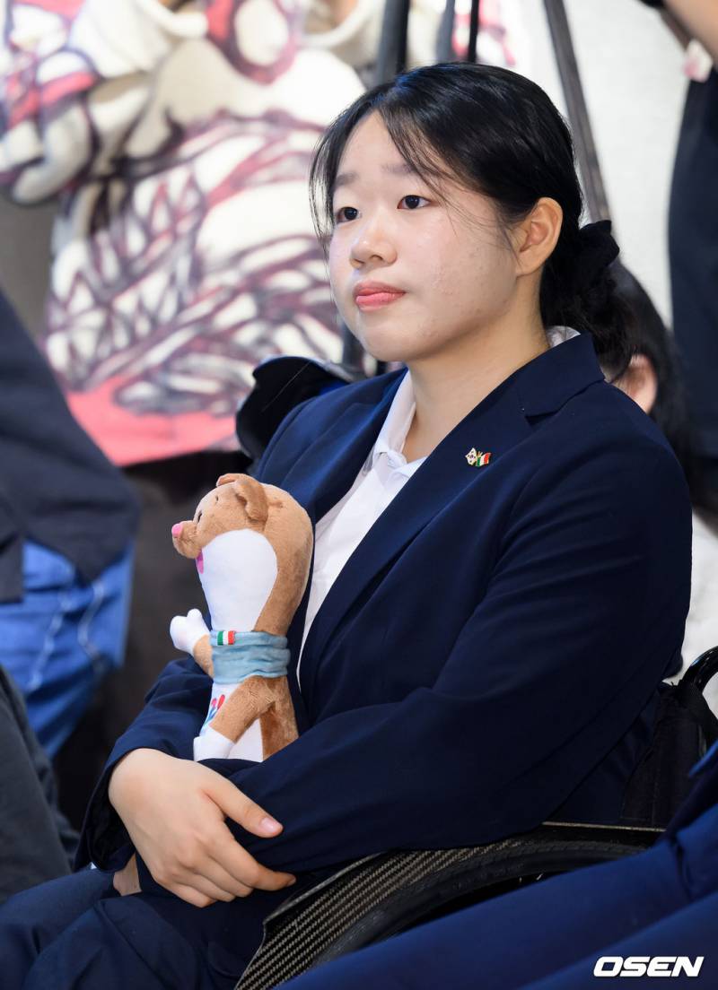 현재 평창 급 미감이라는 밀라노 올림픽 마스코트.JPG | 인스티즈