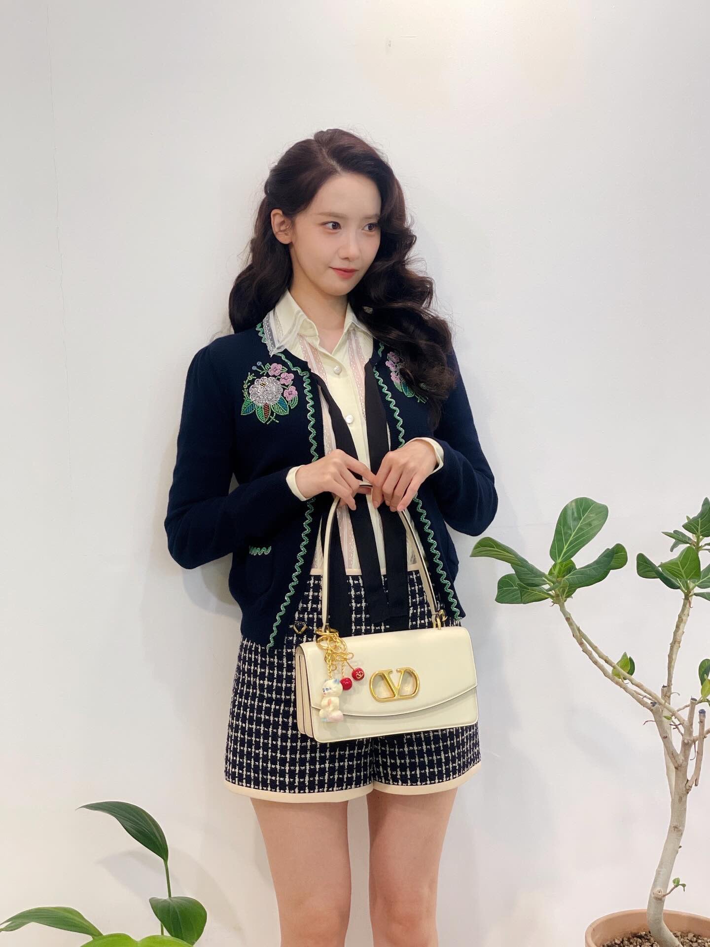 [잡담] 윤아 발렌티노 얼굴 미친거야 | 인스티즈