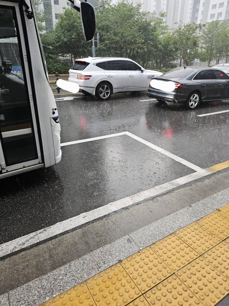 [잡담] 와 부천 갑자기 비 미쳣어ㄷㄷ | 인스티즈