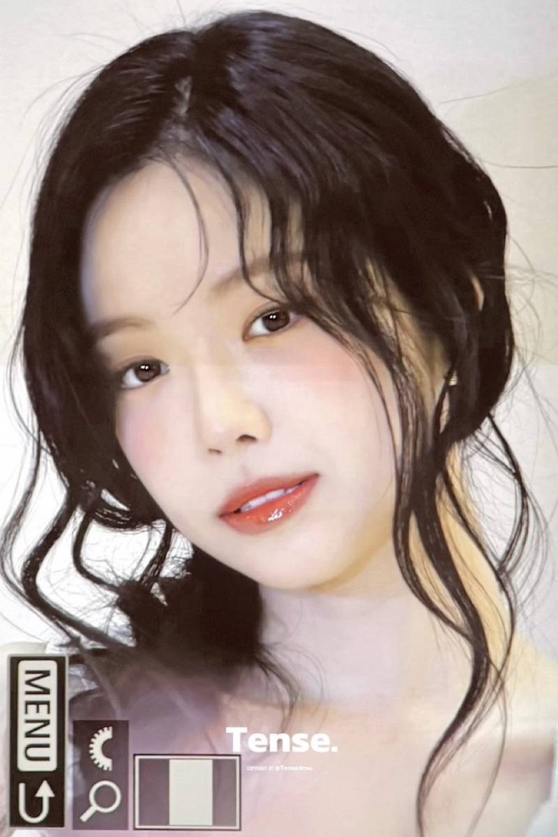 오늘자 아쿠아 디 파르마 팝업 손나은🤍 | 인스티즈