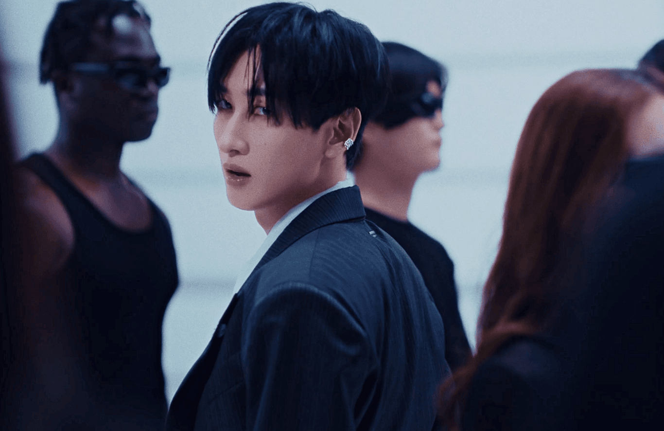 나만 늙은것 같다는 슈퍼주니어 뮤비 비주얼.gif | 인스티즈