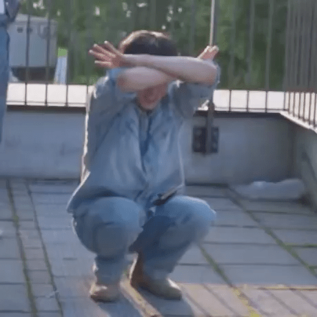 헬로키티 그림자 따라했지만 콩이 되어버린 연예인 .jpg | 인스티즈