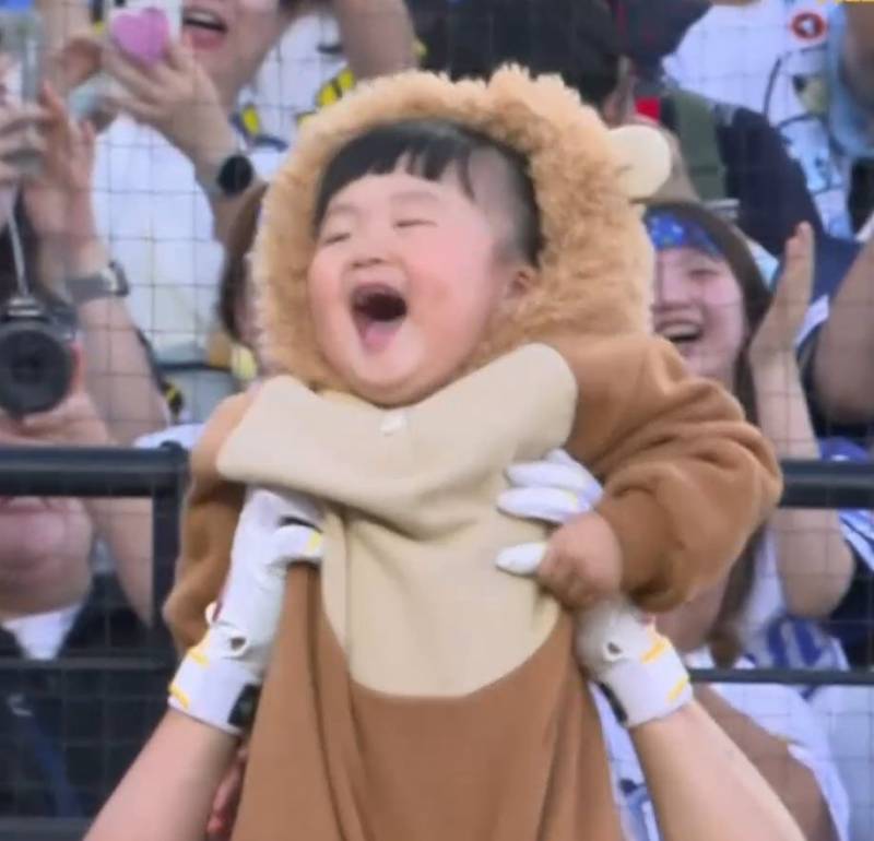 [잡담] 류이엘 심바 퍼포먼스 구라안치고 어제부터 계속 재생중..... 조회수 절반 나임..... | 인스티즈