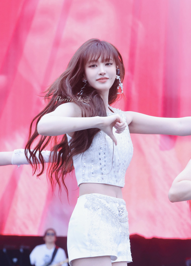 요즘 진짜 리즈찍은거 같은 아이브 리즈........jpg | 인스티즈