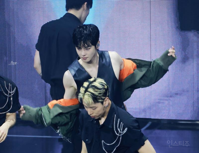 군대 가기 전 열일 중이라는 차은우 .jpg | 인스티즈
