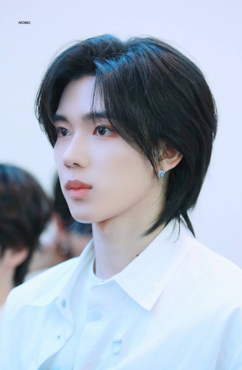 본인 안예쁘다고 우는 팬 자존감 높여주는 남돌 .jpg | 인스티즈