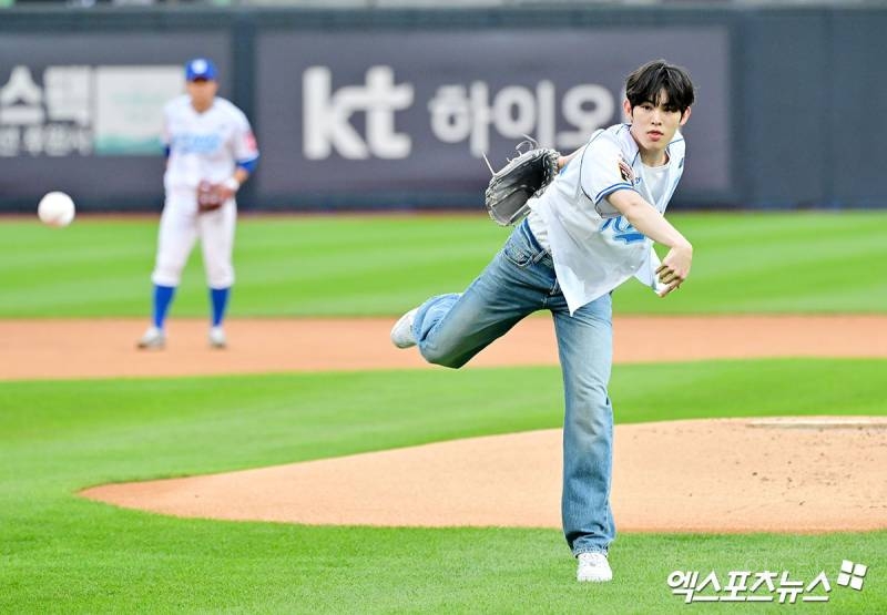 오늘자 kt wiz 시구시타 참여한 JYP 신인 남돌 | 인스티즈