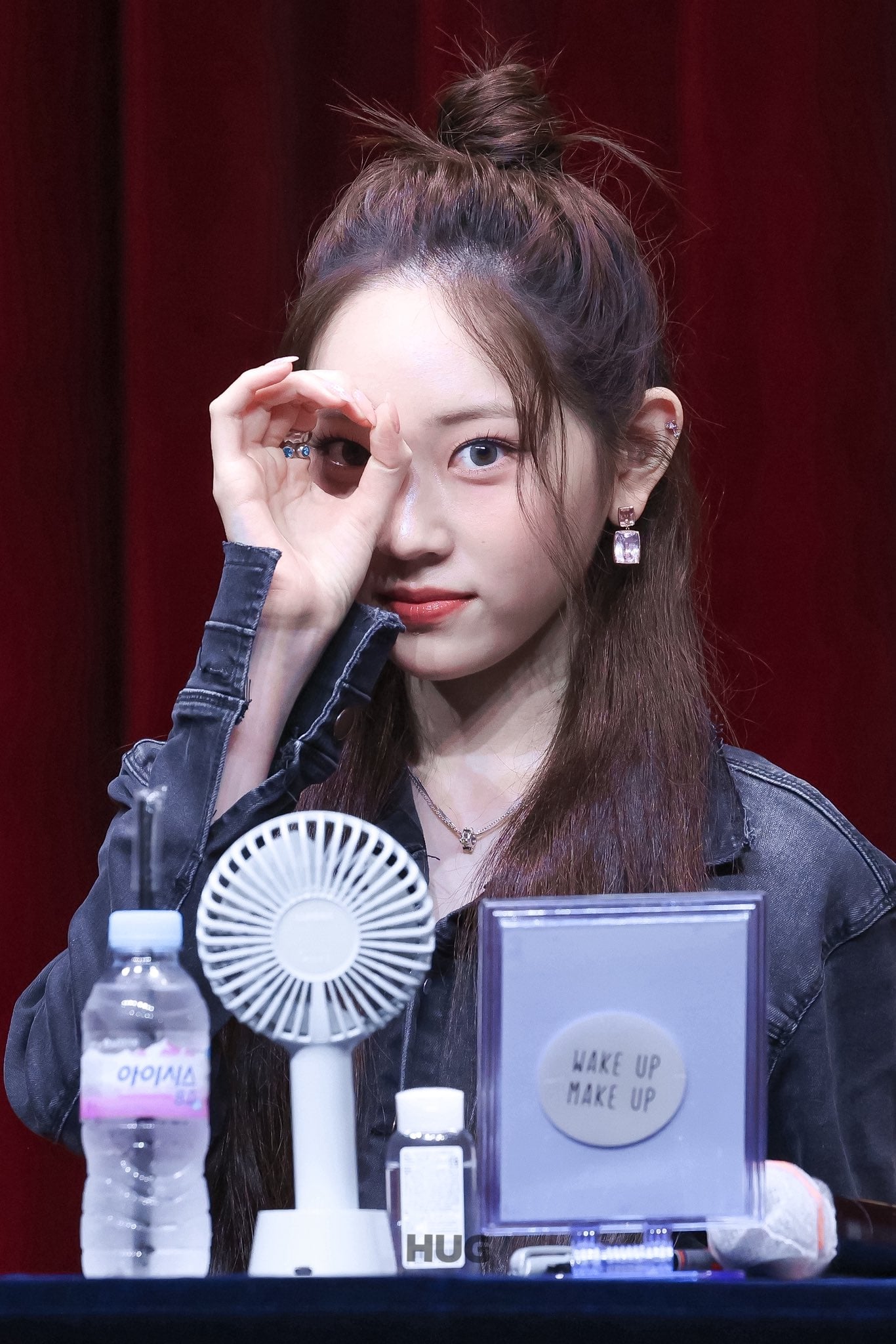 [잡담] 영서는 ㄹㅇ 화장 덜어야 되네 | 인스티즈