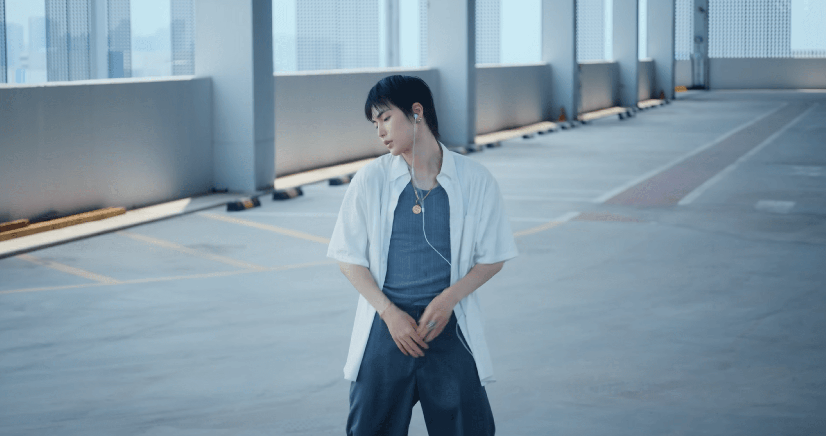 오늘자 선공개곡 뮤비 공개한 홍승한 비주얼.gif | 인스티즈
