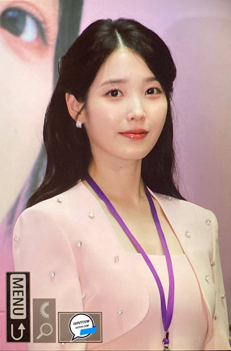 오늘 인천본부세관 홍보대사 위촉식 참석한 아이유 프리뷰.jpg | 인스티즈