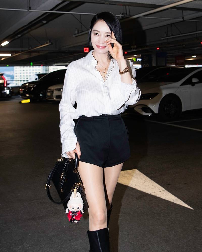 현재 감다살이라고 난리 난 김혜수 착장.JPG | 인스티즈