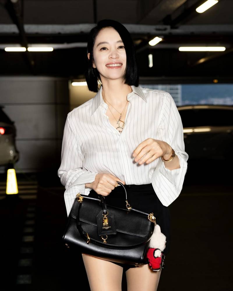 현재 감다살이라고 난리 난 김혜수 착장.JPG | 인스티즈