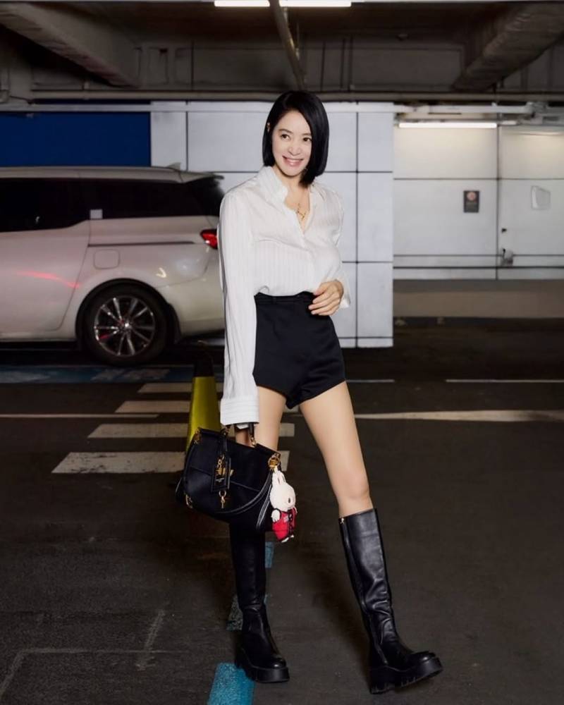 현재 감다살이라고 난리 난 김혜수 착장.JPG | 인스티즈