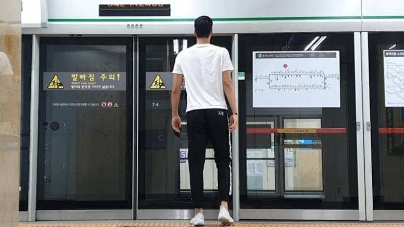 [잡담] 키 190 넘는사람들이 지하철 타면 겪는 일들이래 | 인스티즈