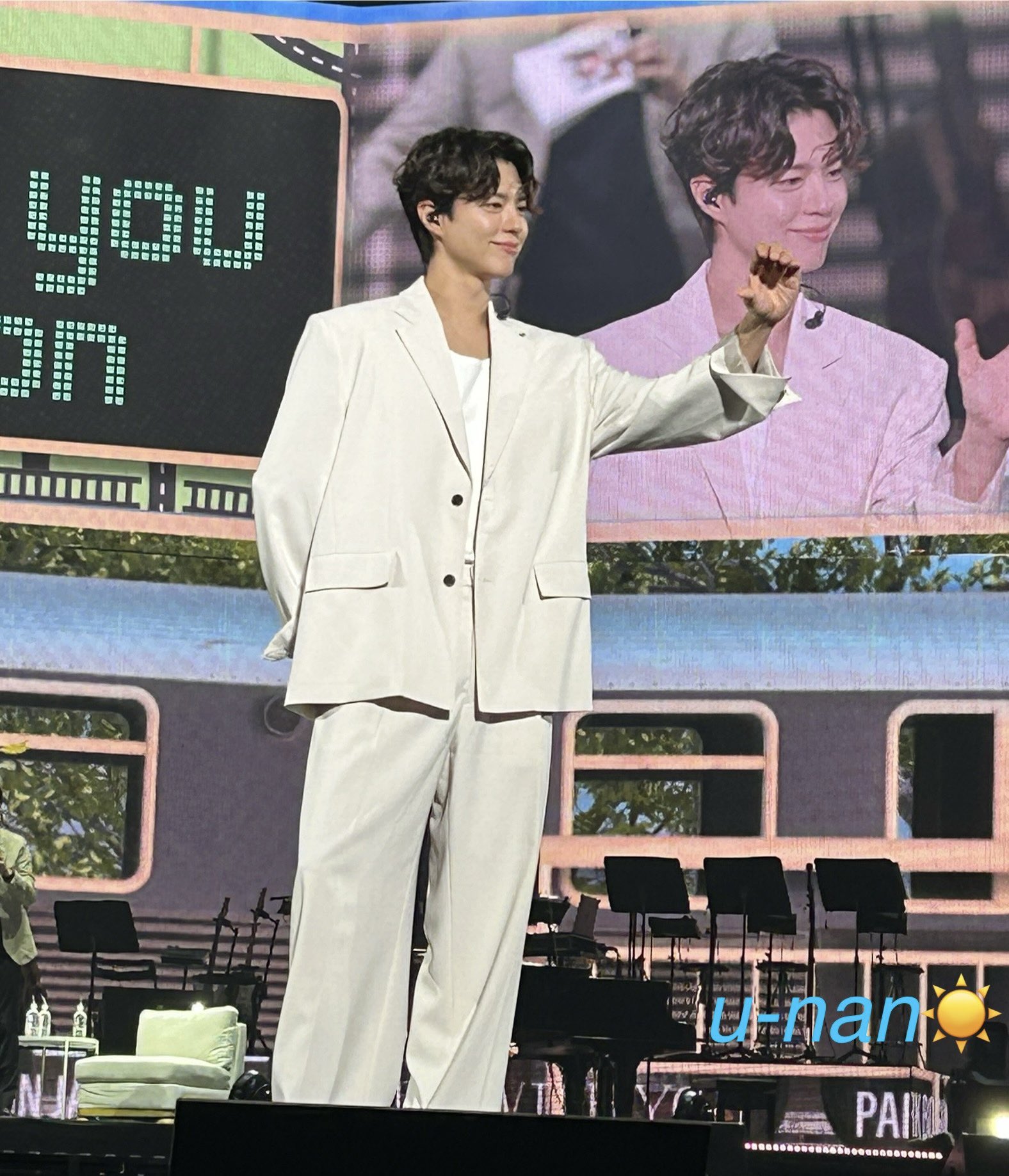 [잡담] 박보검 이렇게 머리 볶으니까 일본배우같다 | 인스티즈