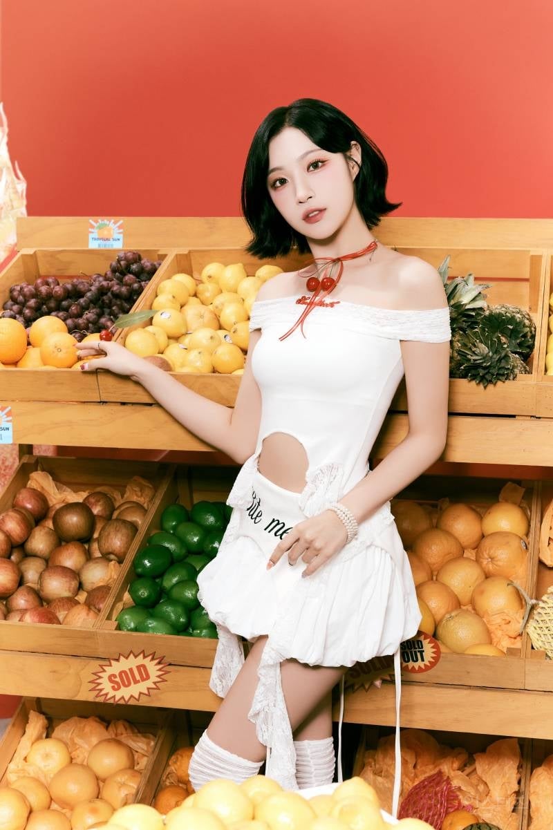 태어나서 첫 단발로 자르고 눈물 날 뻔 했다는 여돌 .jpgif | 인스티즈