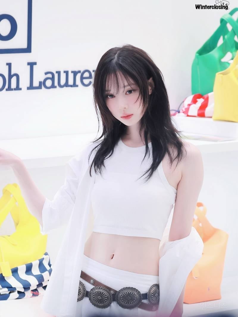 오늘자 윈터 폴로 포토콜 고화질jpg | 인스티즈