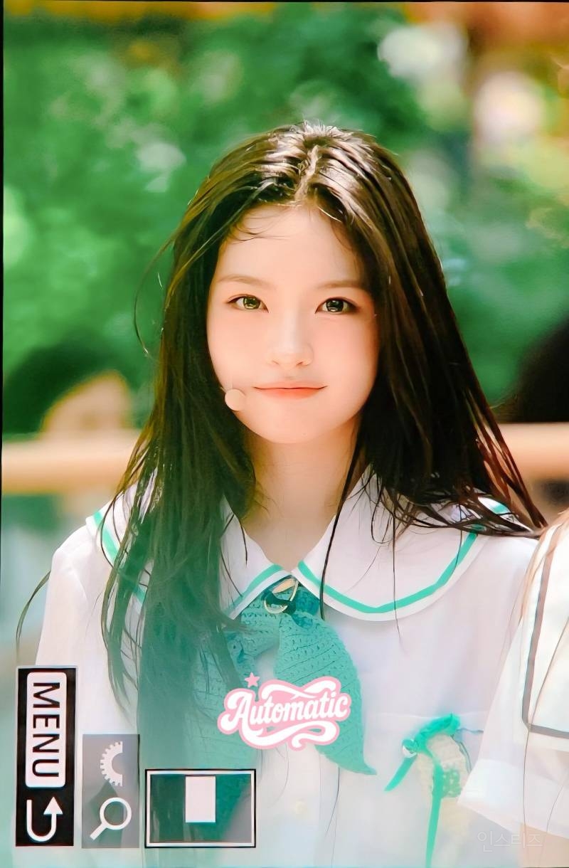 오늘 더현대 깜짝등장해서 단체로 너무 예뻤던 키키 멤버들…jpg | 인스티즈