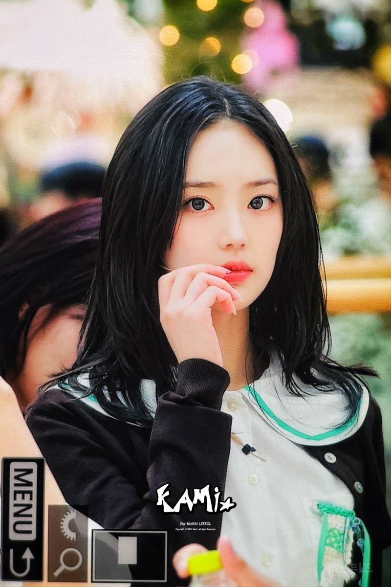 오늘 더현대 깜짝등장해서 단체로 너무 예뻤던 키키 멤버들…jpg | 인스티즈