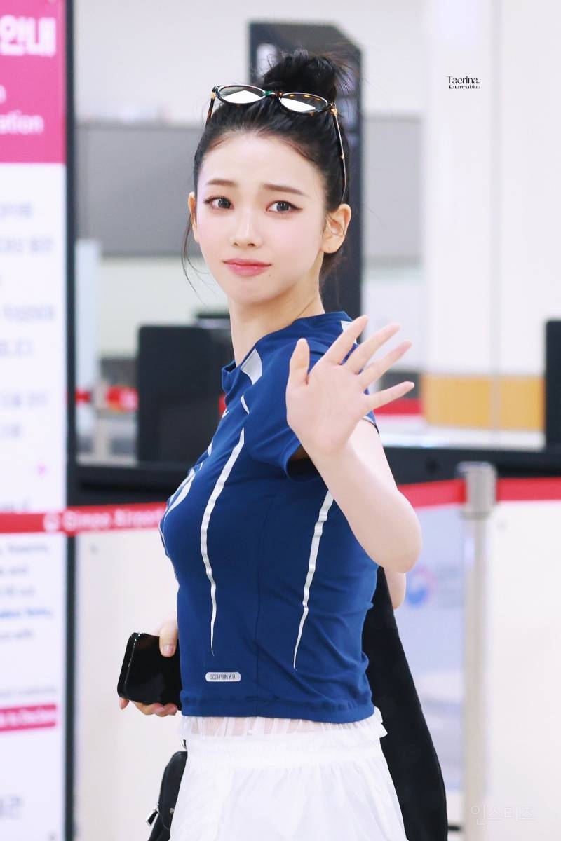 어제 카리나 김포공항 입국 jpg | 인스티즈