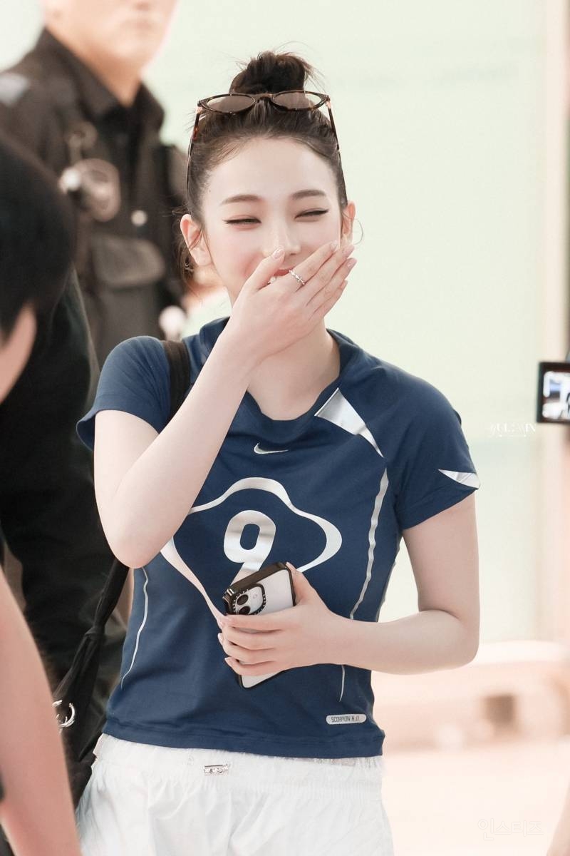 어제 카리나 김포공항 입국 jpg | 인스티즈