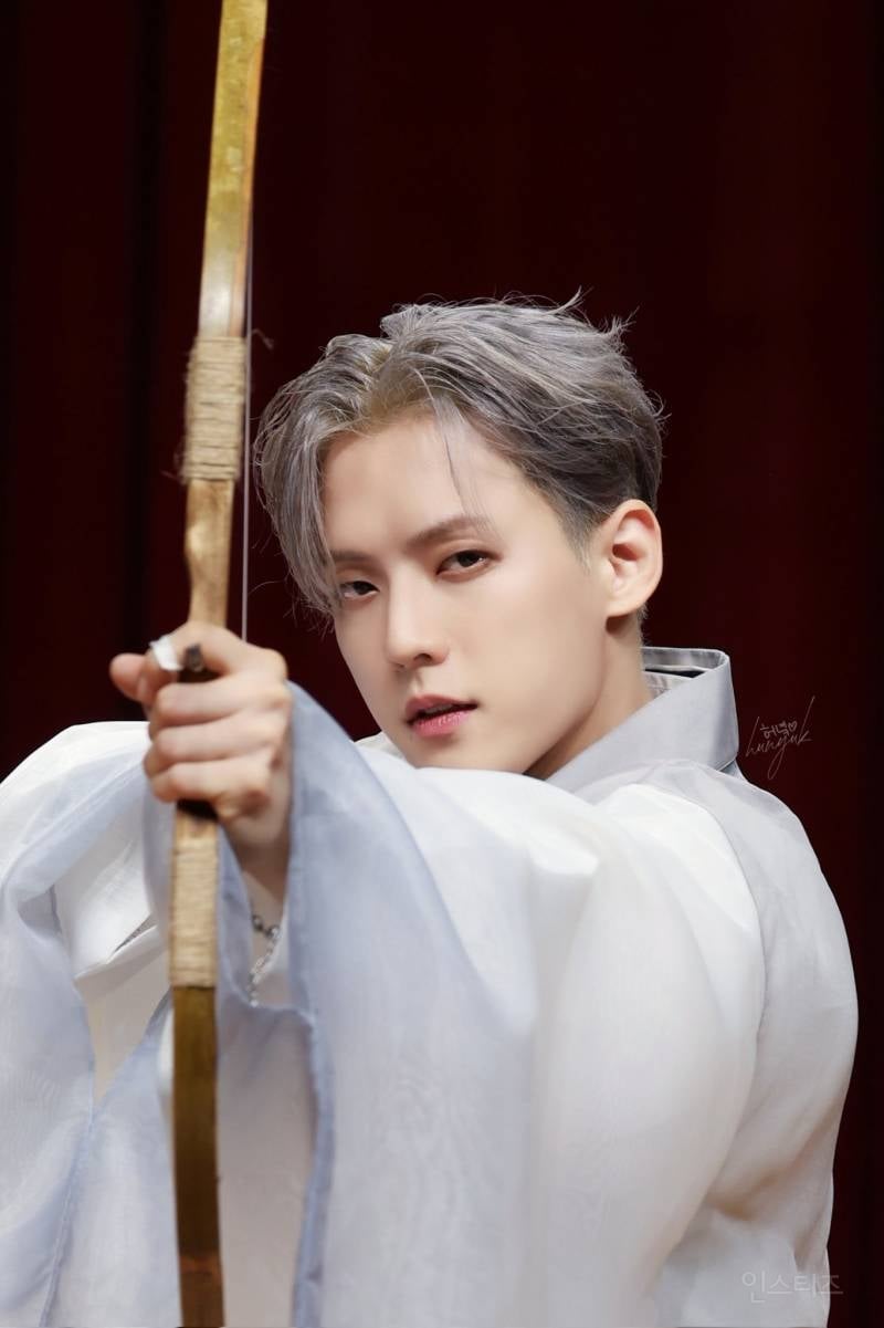 아이홀이 점점 깊어지는 듯한 남돌 .jpg | 인스티즈