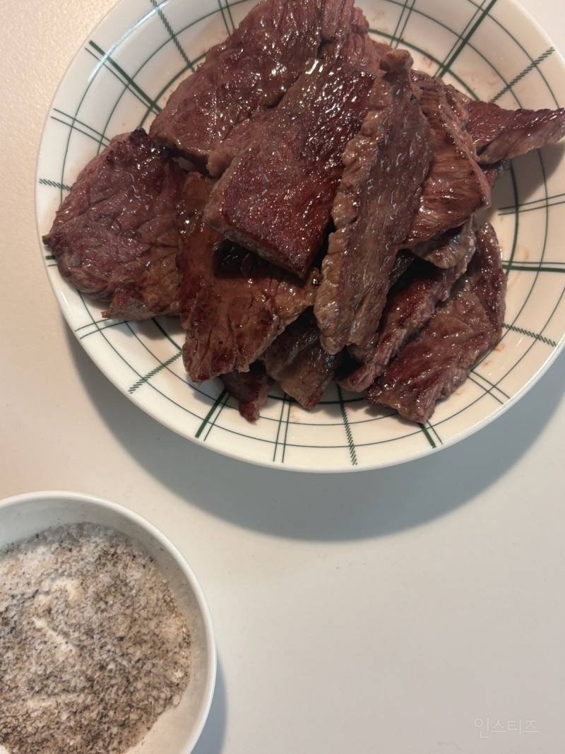 이쯤되면 카리나가 정말 부러워지는 숙소 밥 사진들 | 인스티즈