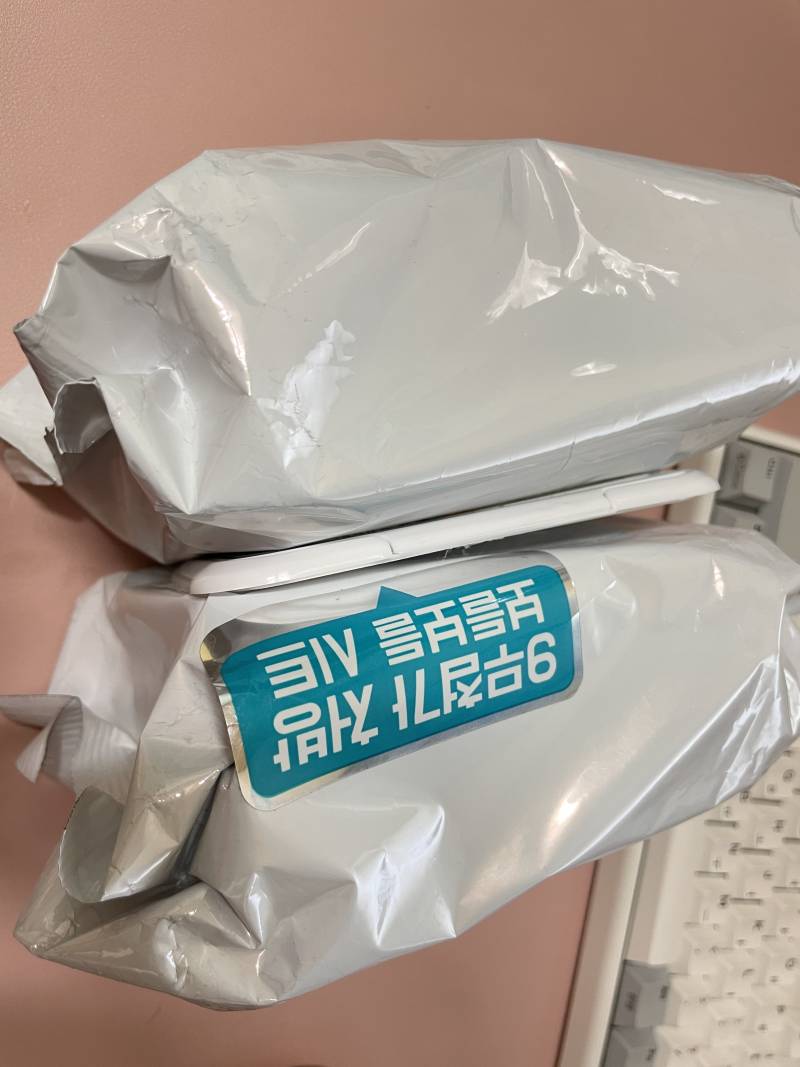 [잡담] 쿠팡 주문한거 이렇게 온건 또 처음이네 | 인스티즈