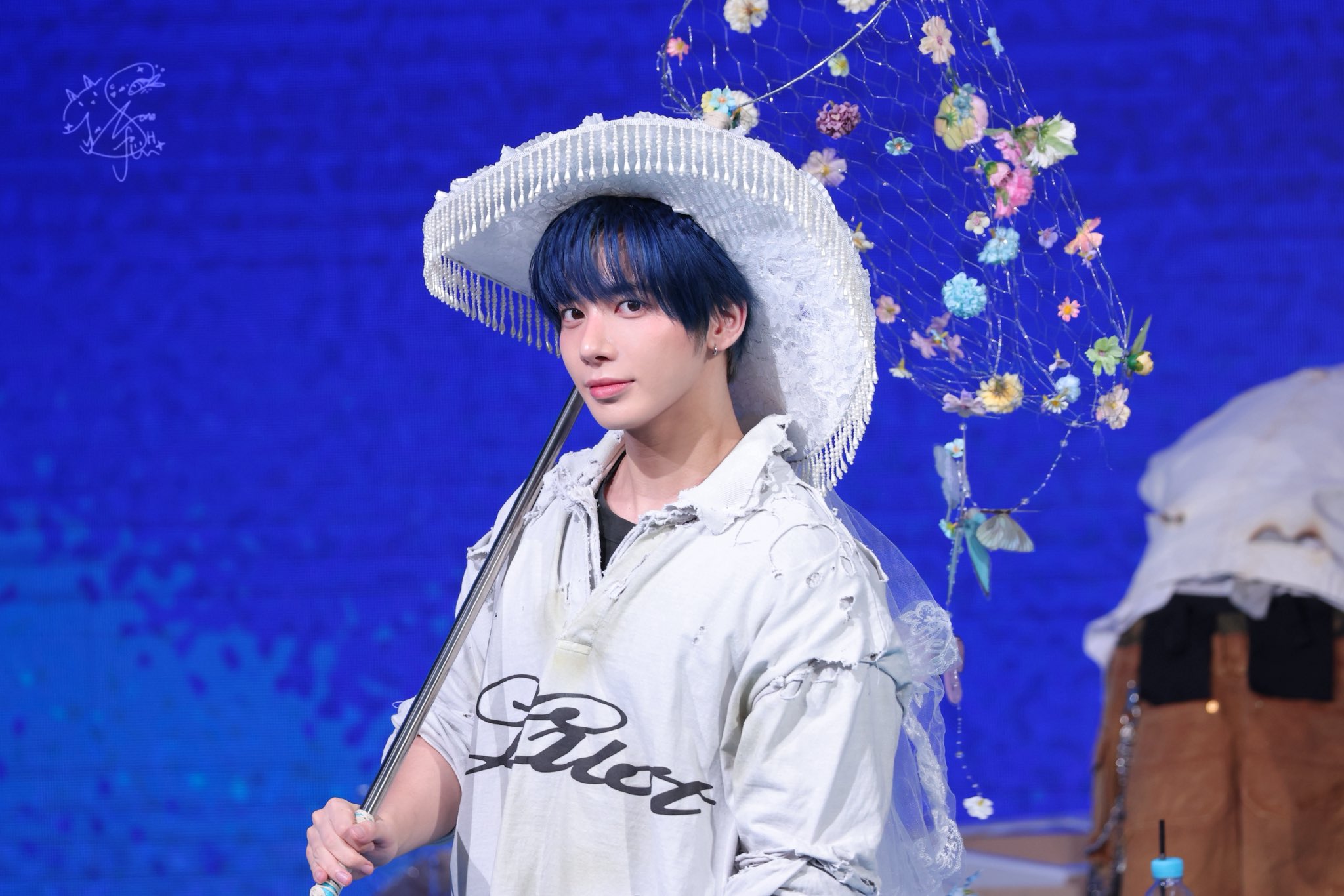 [잡담] 와 진짜 오타쿠 저격에 최적화된 그룹 같다 | 인스티즈