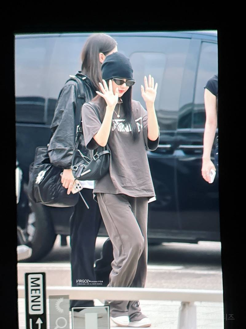 오늘자 미국 출국한 카리나 닝닝 프리뷰jpg | 인스티즈