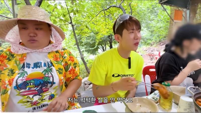 음식 줬다 뺐기를 눈앞에서 시전하는 연옌 .jpg | 인스티즈