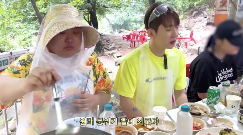 음식 별로여도 사람들이 계곡을 찾는 이유 .jpg | 인스티즈