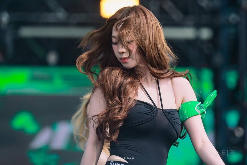 다시보는 솔로 카리나 워터밤 고화질jpg | 인스티즈