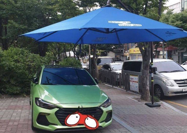 횡단보도 그늘막 잘 쓰고 있습니다^^ | 인스티즈