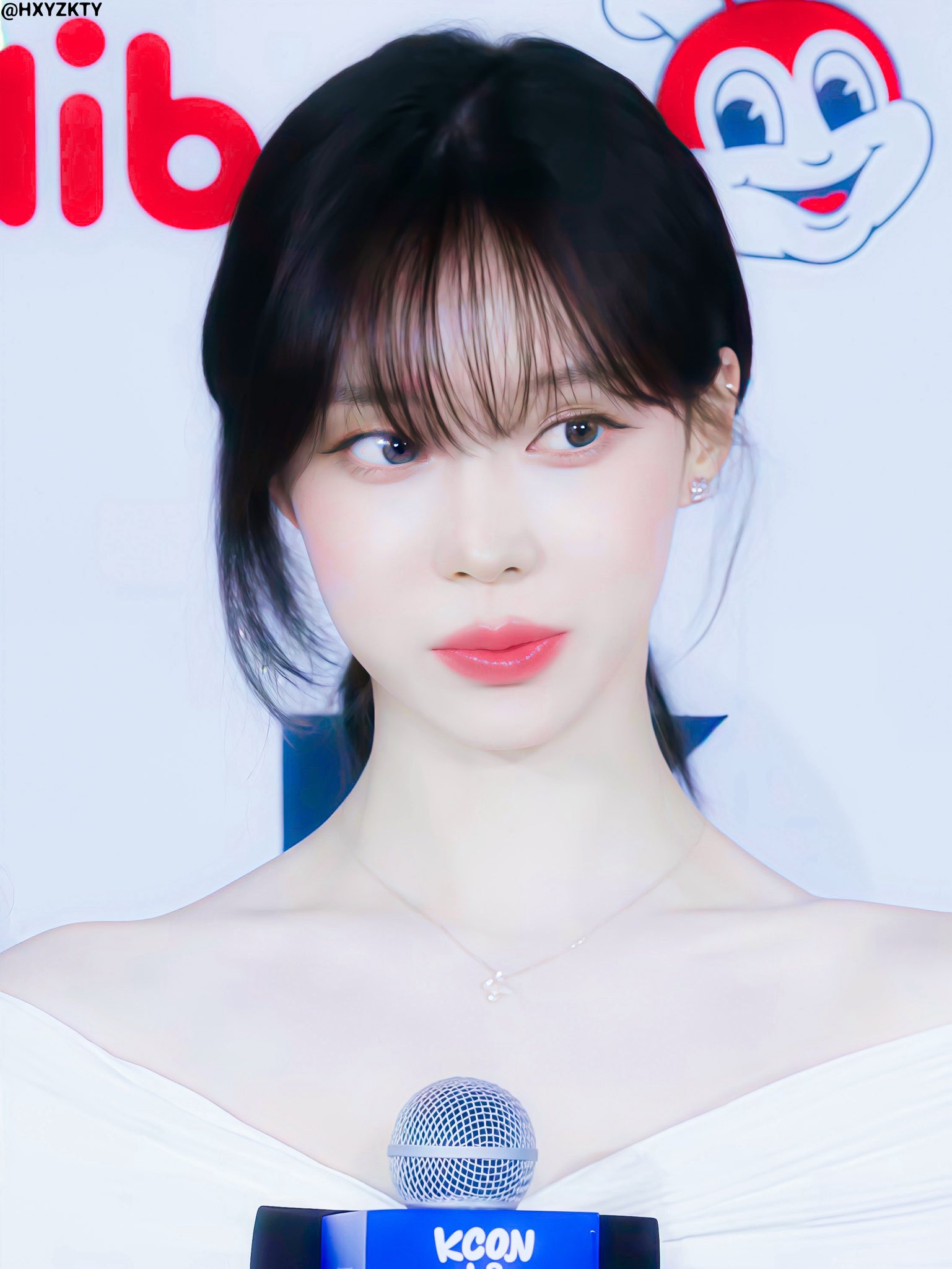 오늘 지민정(카리나&윈터) 미국 케이콘 레드카펫 고화질.jpg | 인스티즈