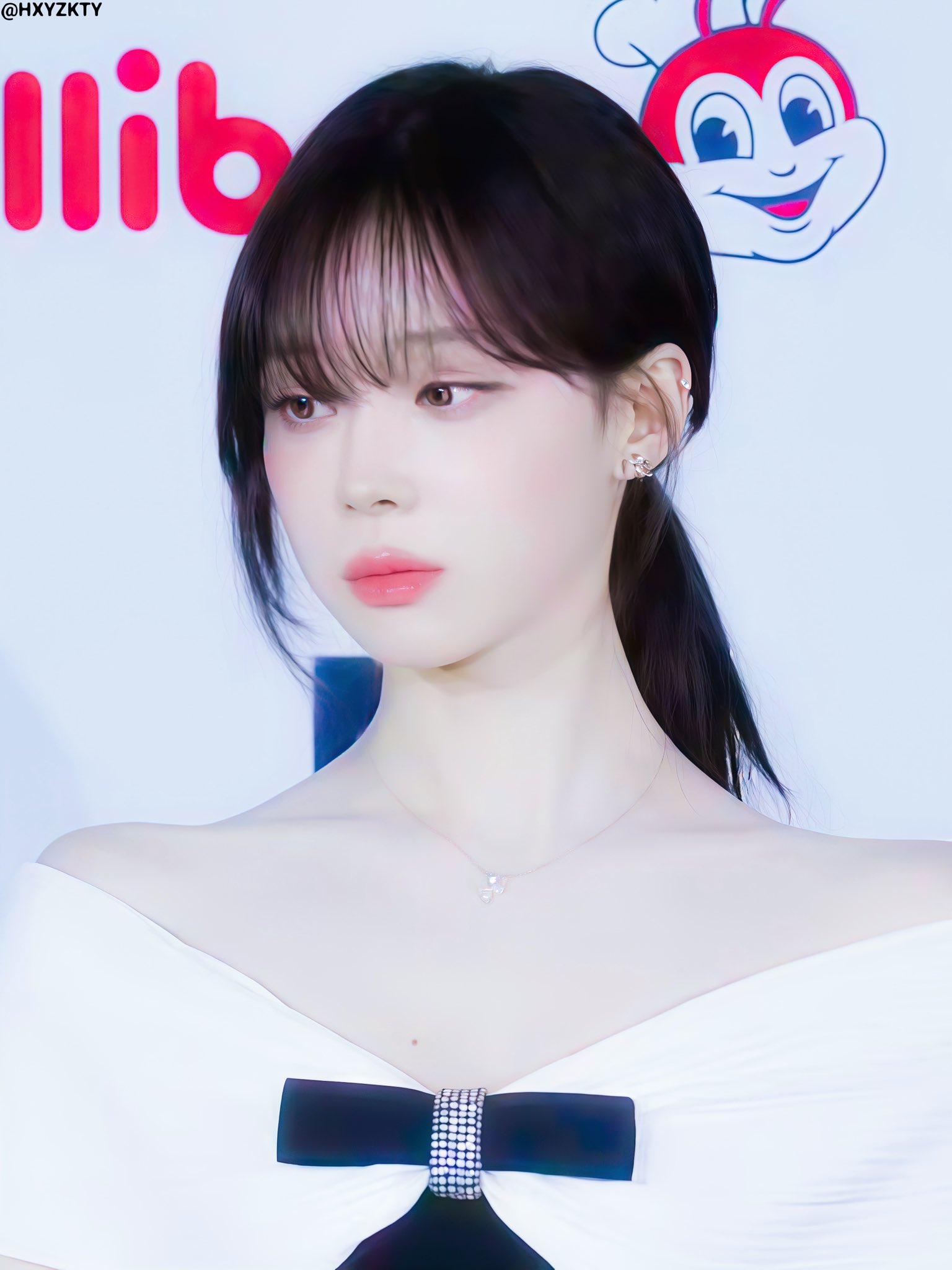 오늘 지민정(카리나&윈터) 미국 케이콘 레드카펫 고화질.jpg | 인스티즈