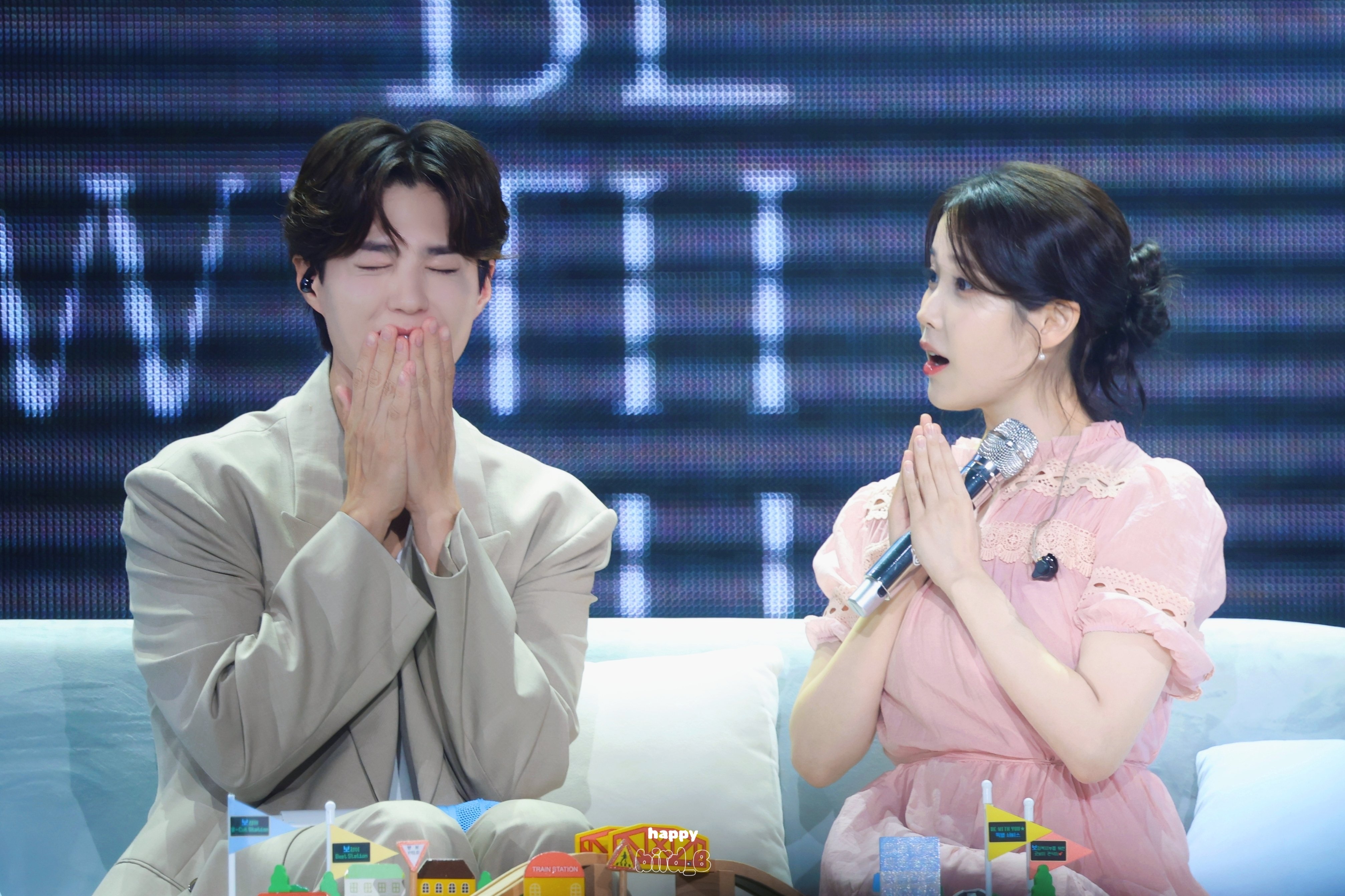 [잡담] 박보검아이유.....베커상을 낋여오너라 | 인스티즈