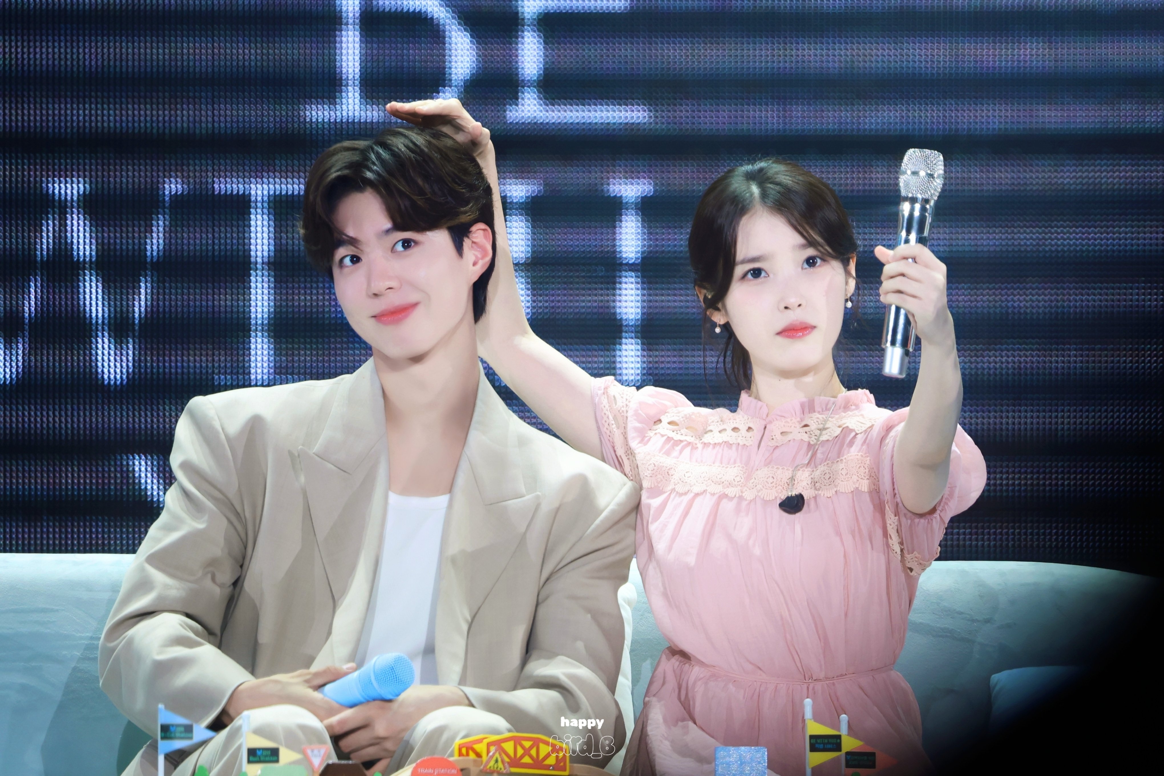 [잡담] 박보검아이유.....베커상을 낋여오너라 | 인스티즈