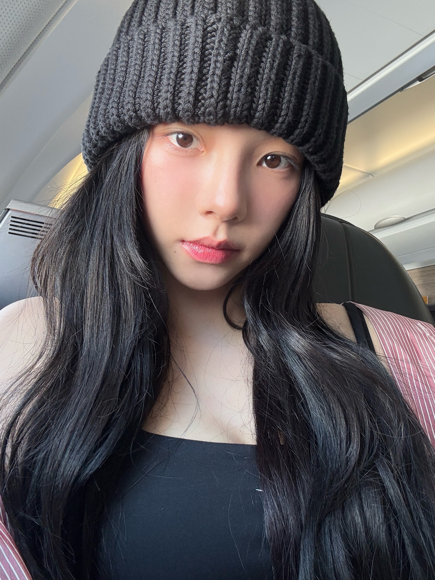 공항 입국하자마자 인스타 올려주는 카리나.jpg | 인스티즈