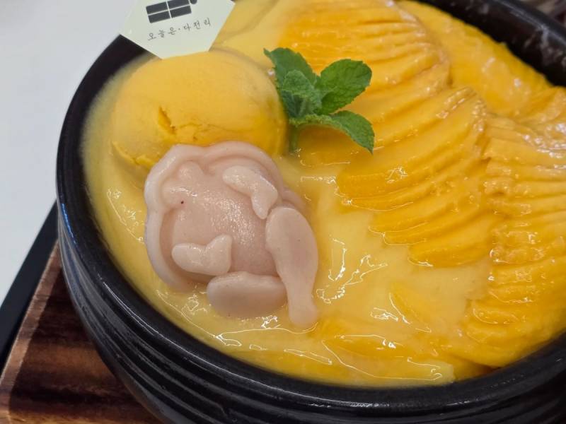 복날에 방문하면 삼계닭떡을 빙수에 올려주는 울산의 카페 | 인스티즈