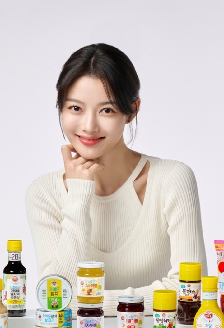 [잡담] 김유정은 쇄골도 이뻐 | 인스티즈