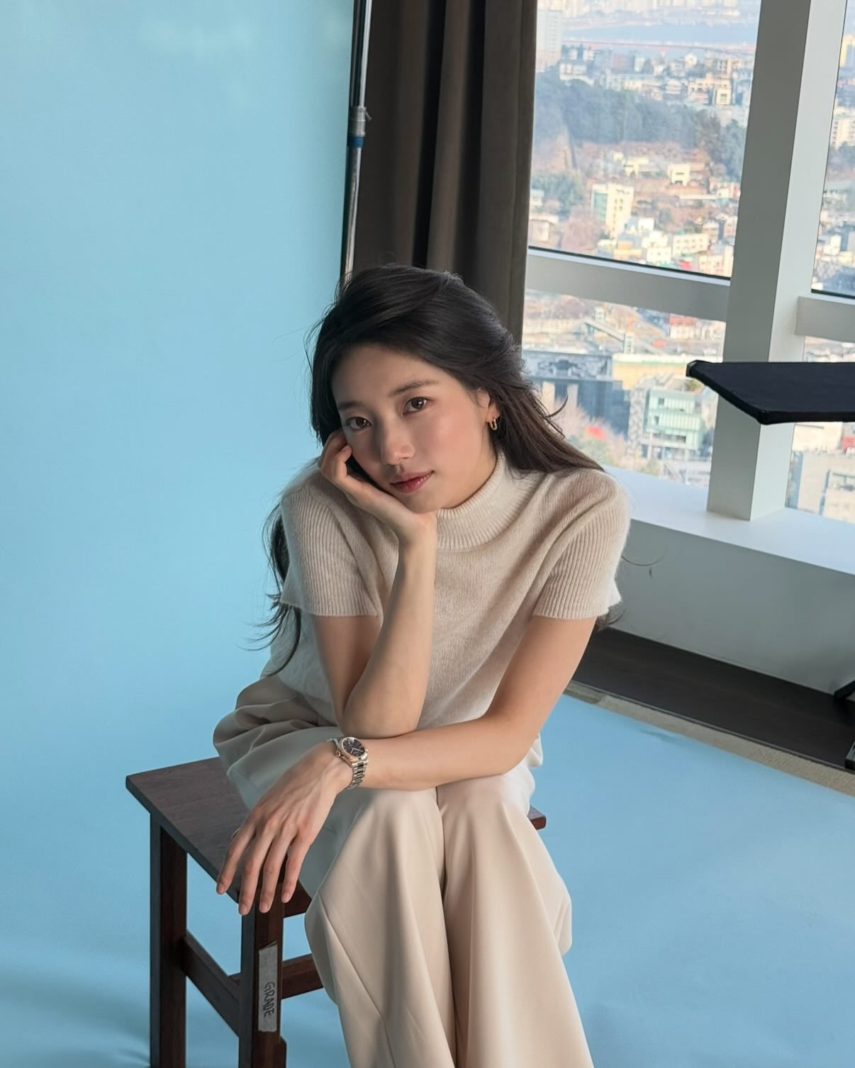수지 얼굴도 얼굴인데 | 인스티즈