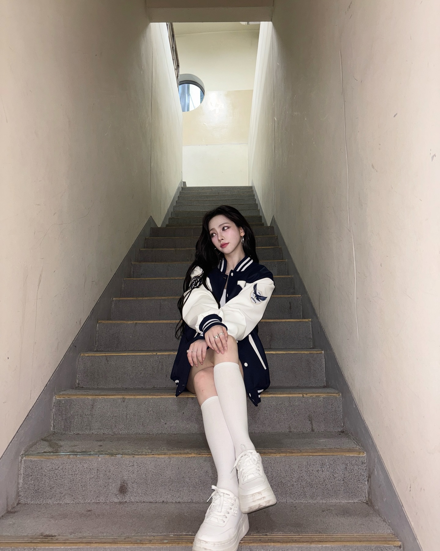 아카라카 흑발 카리나 vs 아카라카 금발 | 인스티즈