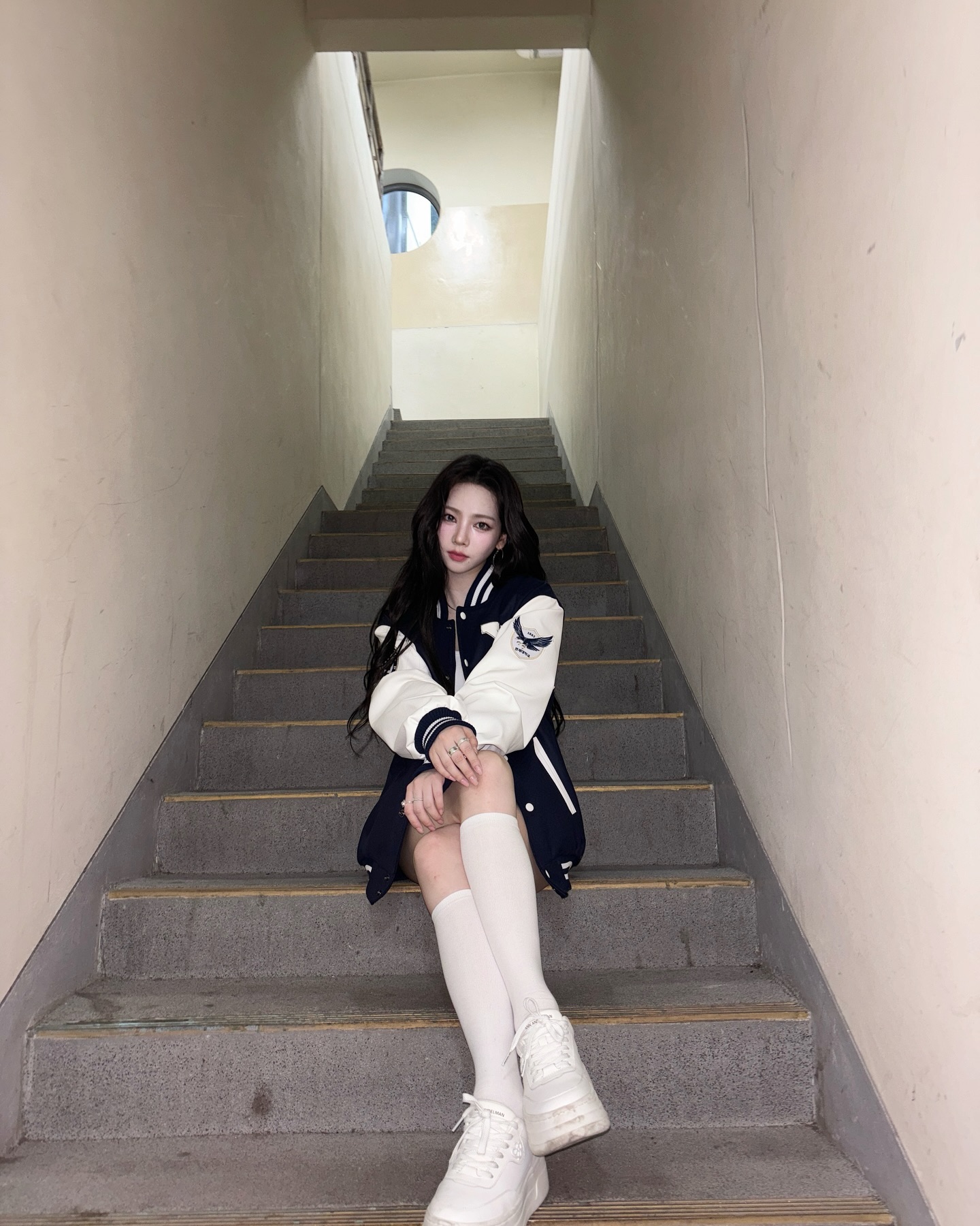 아카라카 흑발 카리나 vs 아카라카 금발 | 인스티즈